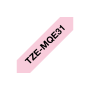 Brother TZe-MQE31 Tarranauha vaaleanpunainen pohja/musta teksti (12mm  x 4m) | Brother TZe-tarrat